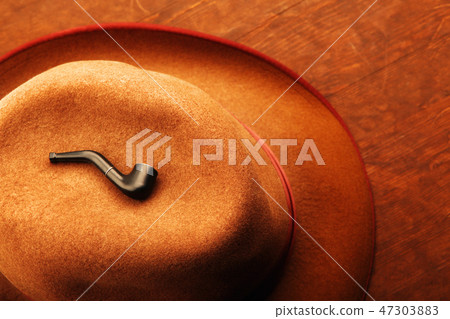 vintage hat smoking pipe wooden table vintage hat smoking pipe wooden table 47303883