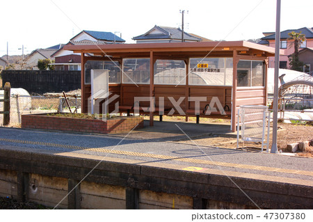 A waiting room on Line 2 Home of Narita Line Shiiba Station A waiting room on Line 2 Home of Narita Line Shiiba Station 47307380