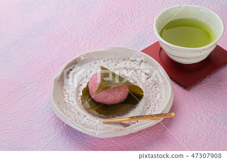 Hospitality with cherry blossom rice and tea Hospitality with cherry blossom rice and tea 47307908
