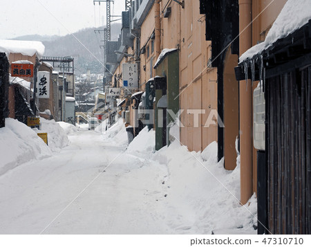 Otaru Hanazono Sachika street in winter 47310710