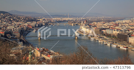 Budapest city panorama with Danube view, Hungary Budapest city panorama with Danube view, Hungary 47313796