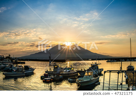 Diamond Sakurajima (Asahi) Landscape composition Diamond Sakurajima (Asahi) Landscape composition 47321175