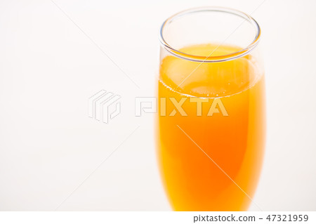 新鮮的橙汁 47321959