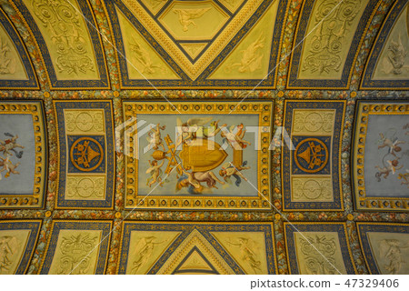 Inside the Vatican Museums 47329406