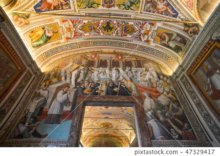Inside the Vatican Museums 47329417