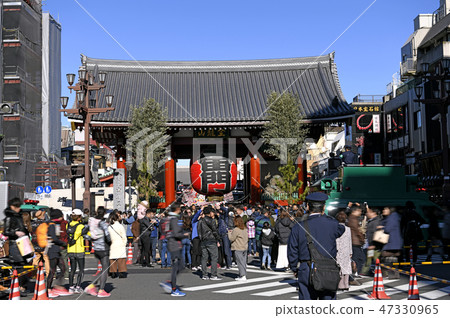 我希望日本的東京城市景觀，淺草寺等（步行天堂）。平成的新年= 1月2日，平成31 47330965
