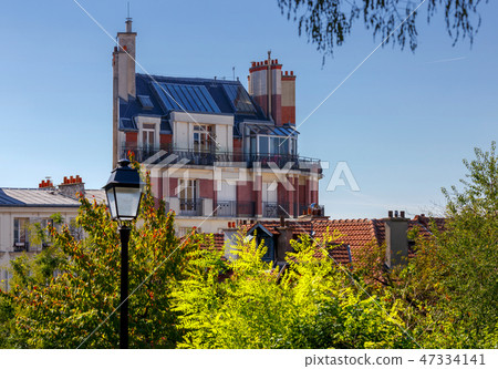 Paris. Traditional house. 47334141