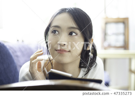 20年代的女性移動音樂 20年代的女性移動音樂 47335273