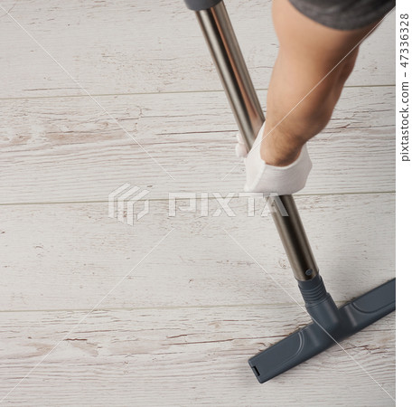 Washing wooden floor concept Washing wooden floor concept 47336328
