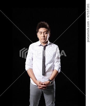 potrait shot asian man resign employer action with smart work 47337181