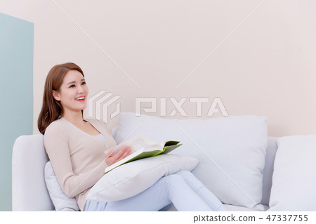 Beautiful young woman's daily life concept photo 098 Beautiful young woman's daily life concept photo 098 47337755