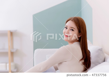 Beautiful young woman's daily life concept photo 096 Beautiful young woman's daily life concept photo 096 47337756