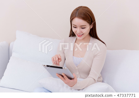 Beautiful young woman's daily life concept photo 067 Beautiful young woman's daily life concept photo 067 47337771