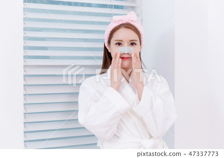 Beautiful young woman's daily life concept photo 136 Beautiful young woman's daily life concept photo 136 47337773