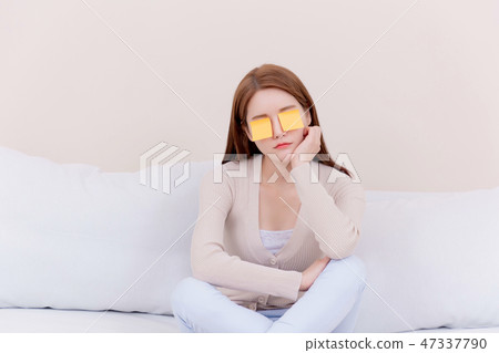 Beautiful young woman's daily life concept photo 090 Beautiful young woman's daily life concept photo 090 47337790