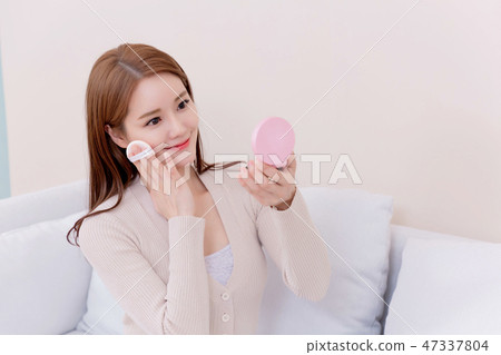 Beautiful young woman's daily life concept photo 078 Beautiful young woman's daily life concept photo 078 47337804