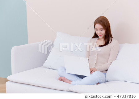 Beautiful young woman's daily life concept photo 072 Beautiful young woman's daily life concept photo 072 47337810