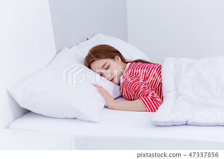 Beautiful young woman's daily life concept photo 030 47337856