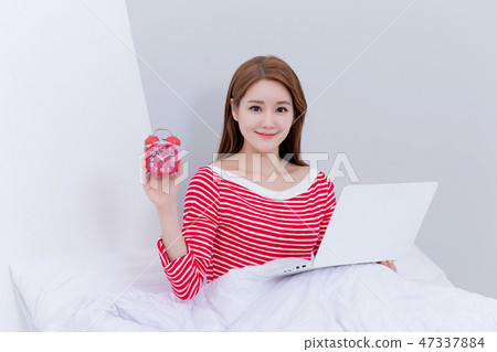 Beautiful young woman's daily life concept photo 014 Beautiful young woman's daily life concept photo 014 47337884
