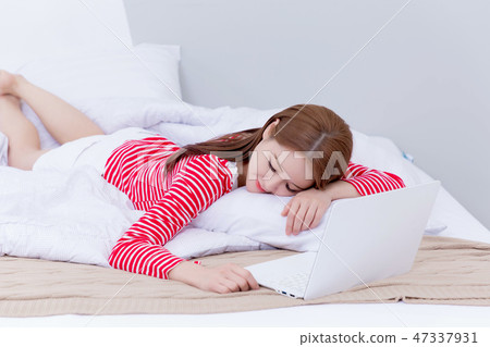 Beautiful young woman's daily life concept photo 011 47337931