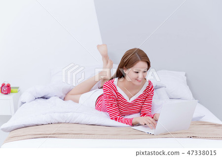 Beautiful young woman's daily life concept photo 003 Beautiful young woman's daily life concept photo 003 47338015