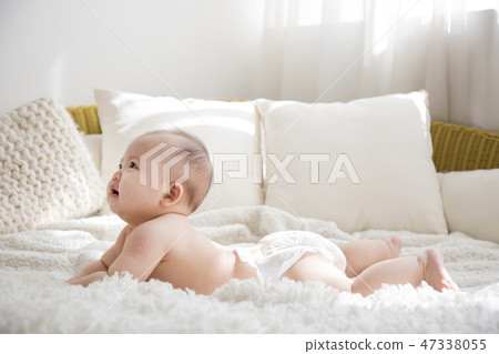 Little two cute babies photo. Baby wearing diaper in white bedroom. 054 Little two cute babies photo. Baby wearing diaper in white bedroom. 054 47338055