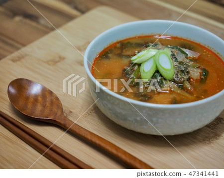 Korean food Chuangtang 47341441
