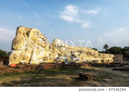 Phra Noon reclining Buddha 47346294