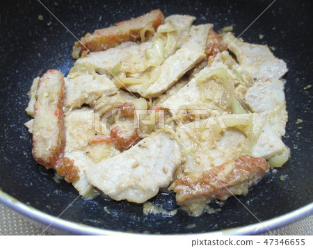 Stir-fried miso with pork and onion sauce Stir-fried miso with pork and onion sauce 47346655