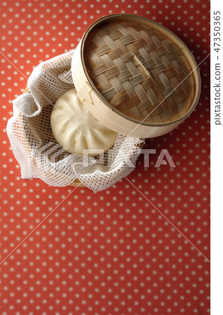 Steam basket and Chinese food 47350365