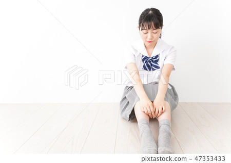 Troubles · bullying · student image Troubles · bullying · student image 47353433