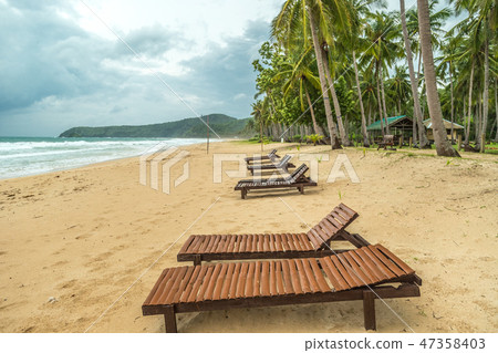 Nacpan Beach. El Nido, Palawan island, Philippines Nacpan Beach. El Nido, Palawan island, Philippines 47358403