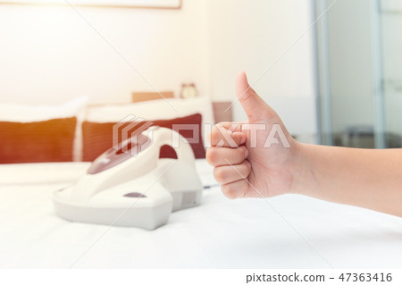 Cleaning pillow bed mattress dust with Mite vacuum Cleaning pillow bed mattress dust with Mite vacuum 47363416