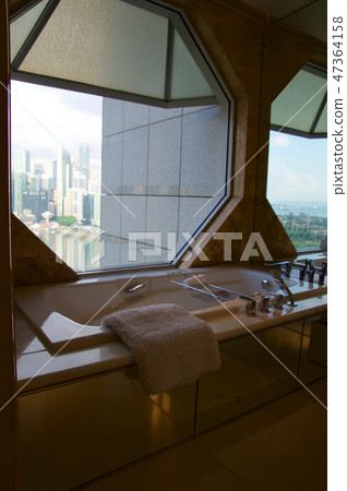 SINGAPORE - JULY 23rd, 2016: luxury Hotel room with modern interior, beautiful Large bathroom  marbl 47364158