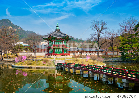 Hyangwonjeong Pavilion, Gyeongbokgung Palace, Seoul, South Korea 47366707