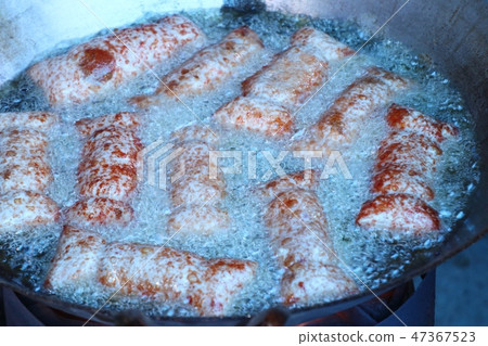 fried sausages at street food 47367523