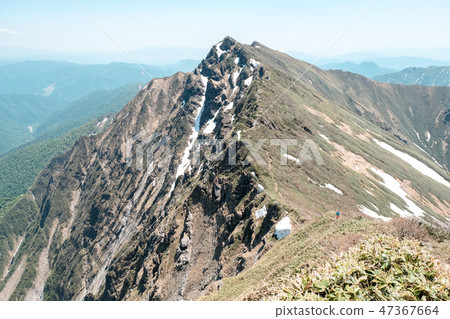 在春天登山Tanigawake(Ichinokurake需要池田Takeake) 在春天登山Tanigawake(Ichinokurake需要池田Takeake) 47367664