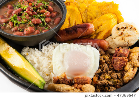Traditional Colombian dish called Bandeja paisa 47369647
