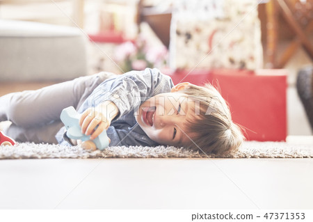 Block play, infant, children, baby, baby, living room, house, housing 47371353