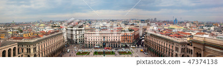 Milan, Italy. View on Piazza del Duomo. 47374138