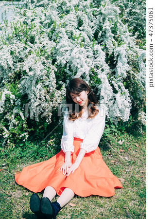Women and Yukiyanagi 47375061