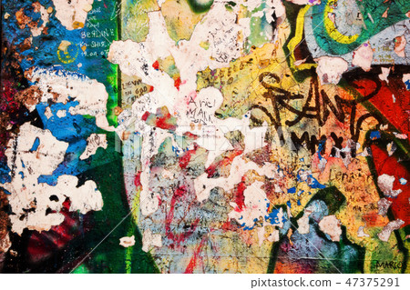 Part of Berlin Wall with graffiti 47375291