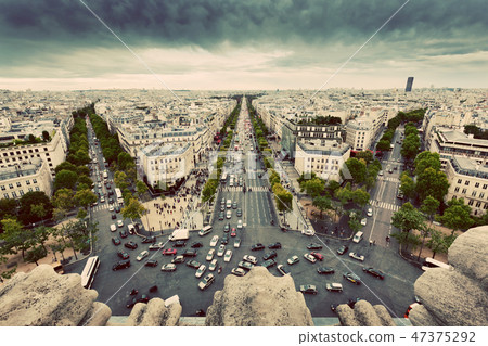 Paris, France busy streets, avenue des Champs-Elysees. Vintage 47375292