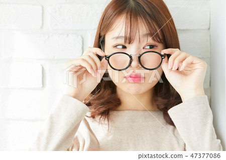Woman lifestyle relax Woman lifestyle relax 47377086