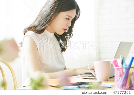 女商界女強人 47377291