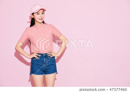 Women beauty Women beauty 47377460