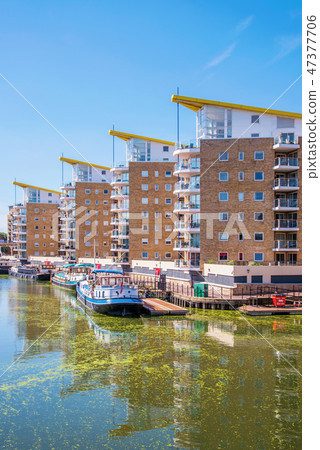 View of apartment buildings in Limehouse Basin View of apartment buildings in Limehouse Basin 47377706