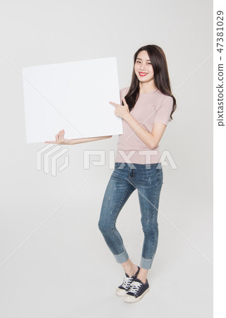 young woman, female, college student, youth, jeans, headphones, music young woman, female, college student, youth, jeans, headphones, music 47381029