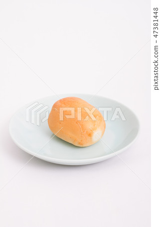 Dinner roll Dinner roll 47381448