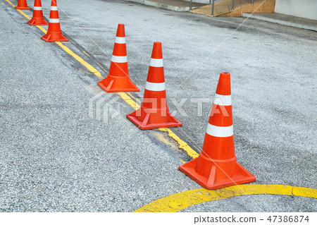 Plastic Traffic Cones Signaling to Encloses Plastic Traffic Cones Signaling to Encloses 47386874